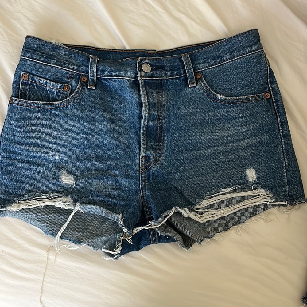 Levi’s shorts